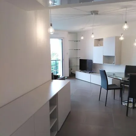 Montecoastview Apartment